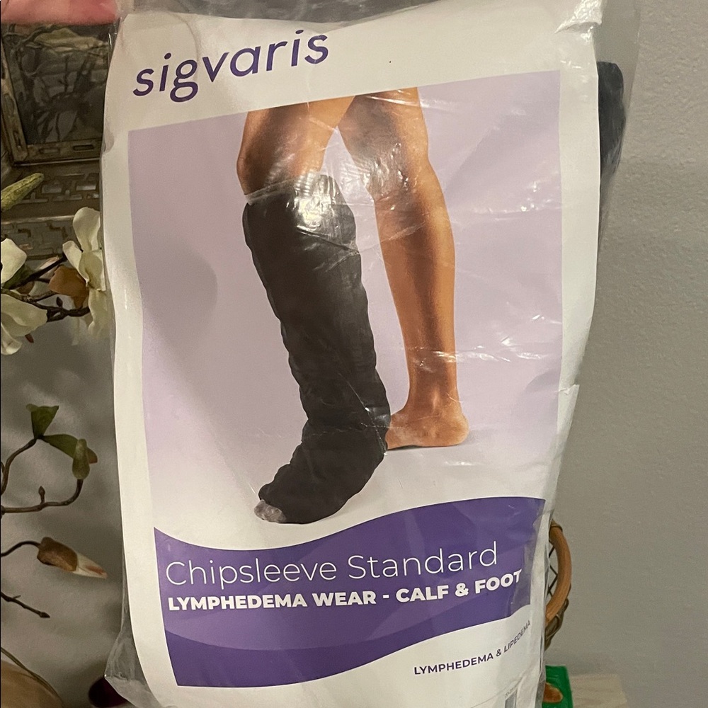 Black Chipsleeve Standard Lymphedema Wear calf & foot over sleeve liners Large